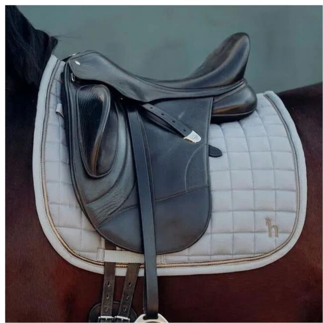 Horze Munich Dressage Saddle Pad With Metallic Piping 4 Horze Munich Dressage Saddle Pad With Metallic Piping - Image 2